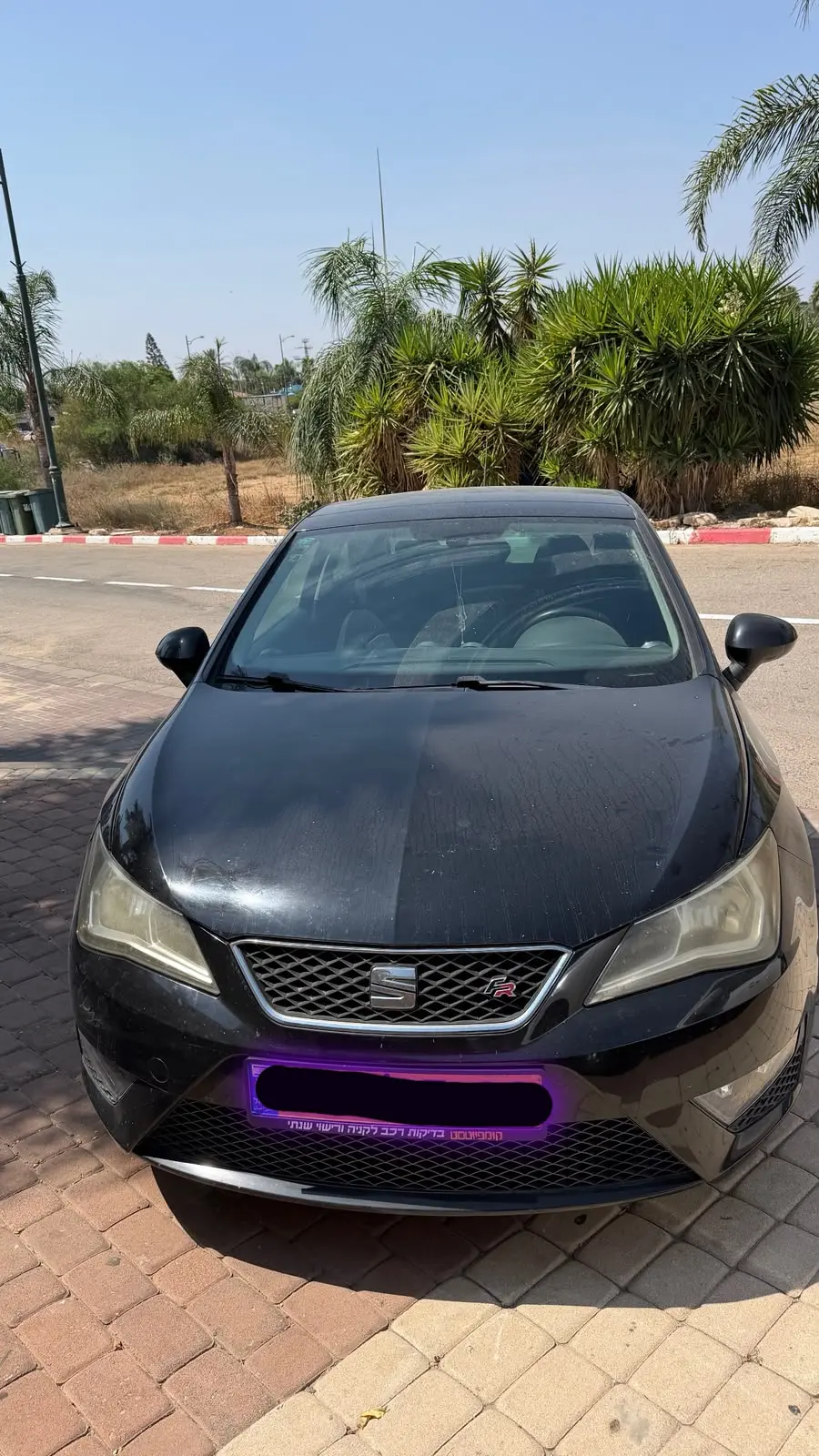 סיאט איביזה שחורה שנקנתה מלקוח — קניית רכבים במזומן